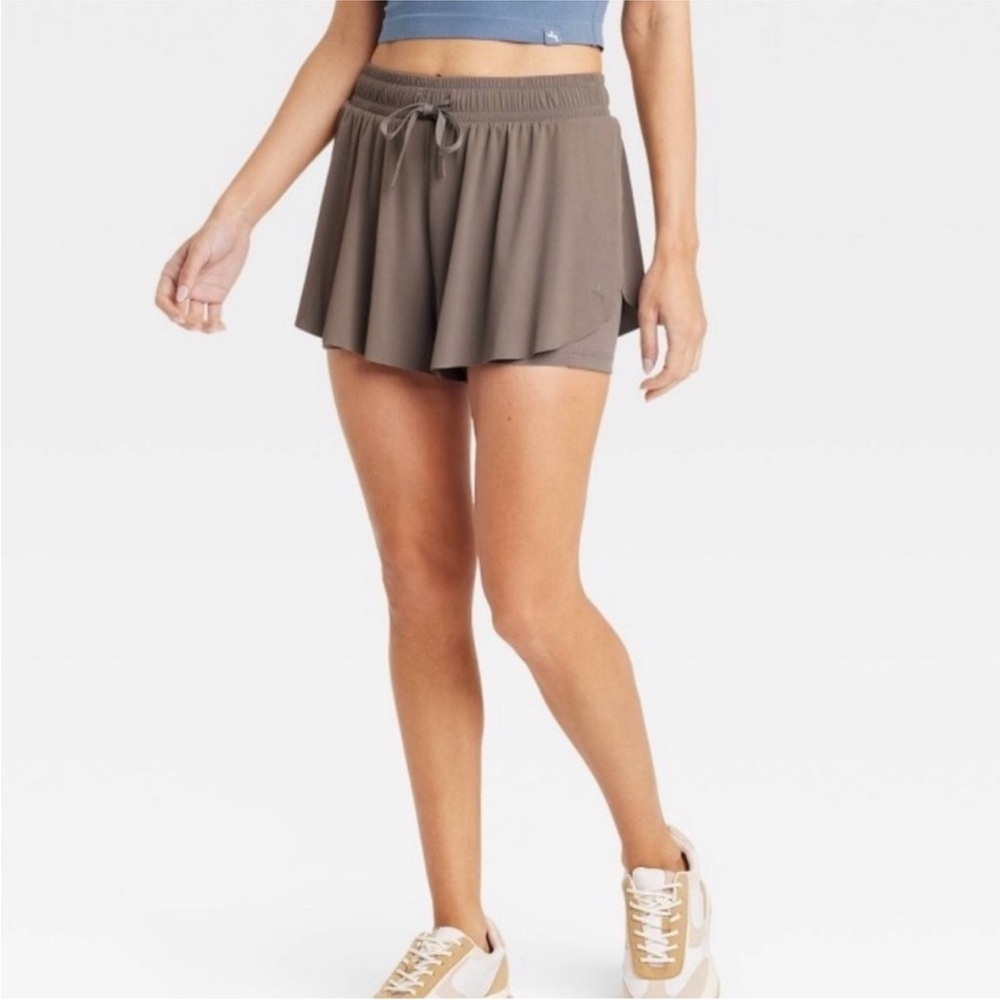 Joy Lab Women's Mid Rise Double
Layer Run Shorts persuading gray